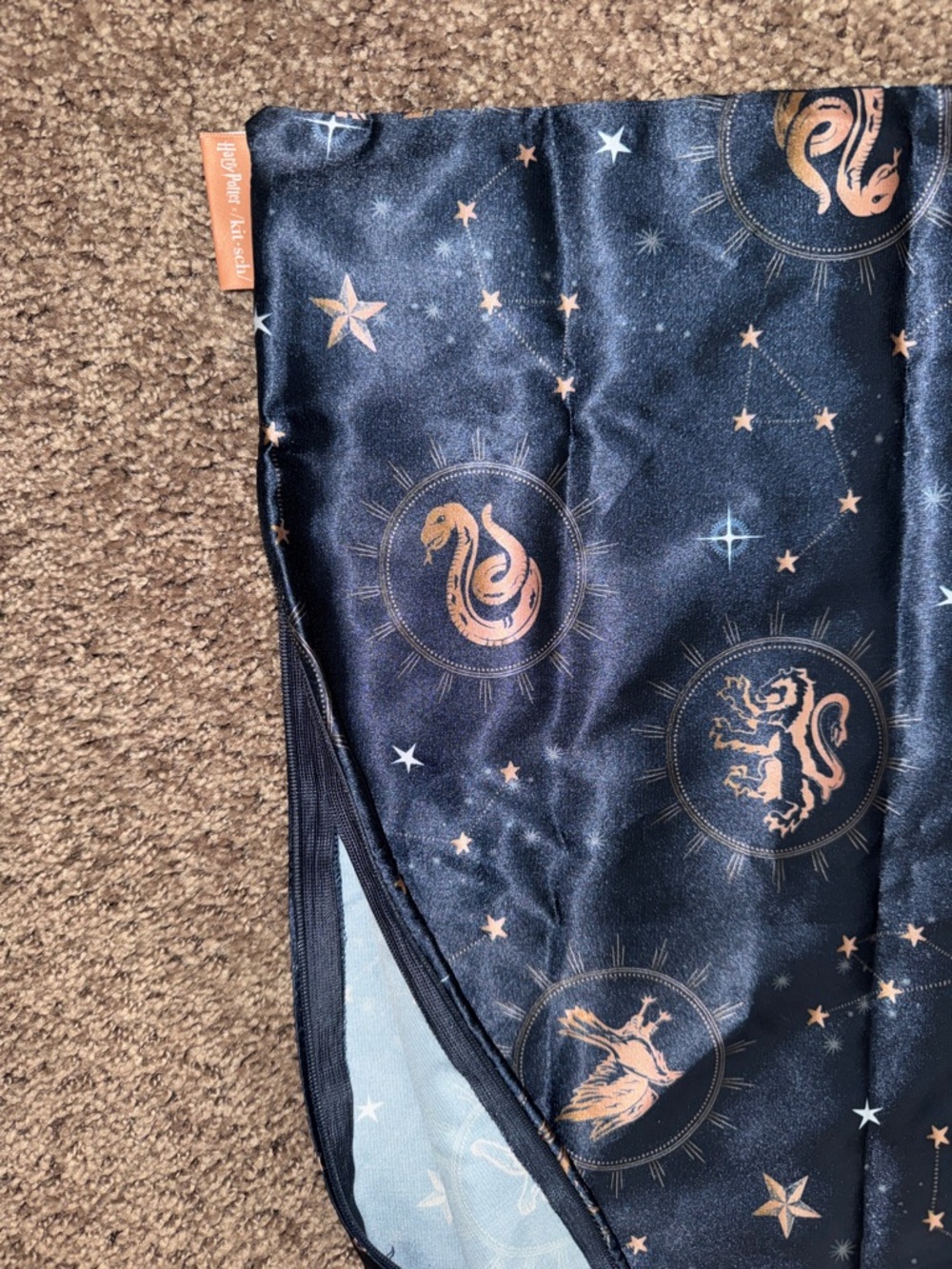 Kitsch Harry Potter Satin Pillowcase Midnight At Hogwarts - Picture 2 of 3